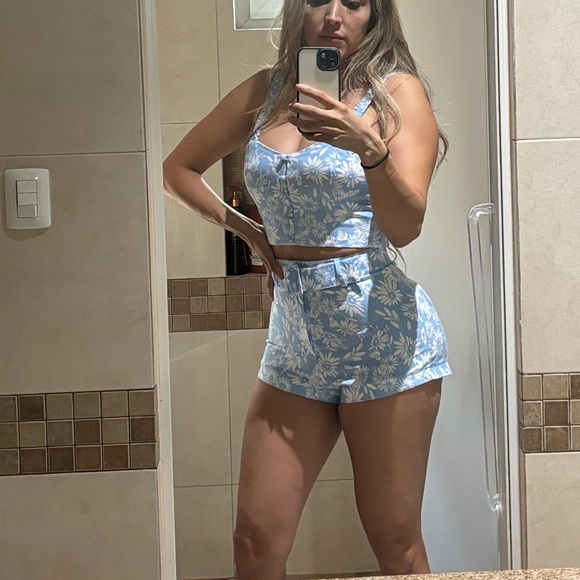 Zara two piece outfit - Picture 2 of 3